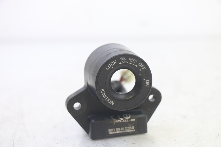 photo de TRANSPONDERANTENNE YAMAHA X-MAX XMAX 250 (2006 - 2009) - Hoofdaanzicht