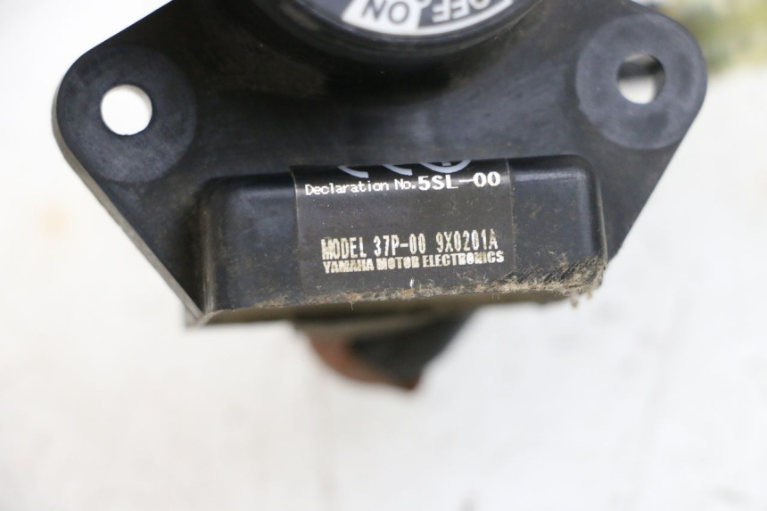 photo de TRANSPONDERANTENNE YAMAHA X-MAX XMAX 125 (2010 - 2013) - Zoom op gebruiksstaat