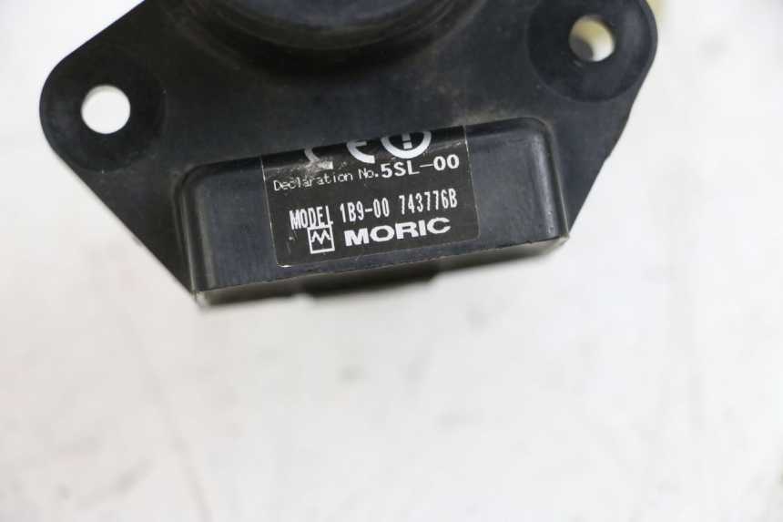 photo de TRANSPONDERANTENNE YAMAHA X-MAX XMAX 250 (2006 - 2009) - Bevestigingspunten