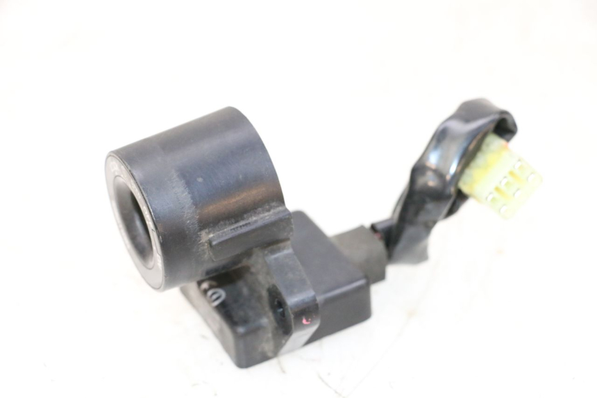 photo de TRANSPONDERANTENNE YAMAHA XMAX X-MAX 125 (2006 - 2009) - Bevestigingspunten