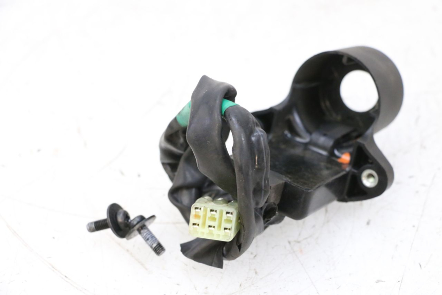 photo de TRANSPONDERANTENNE YAMAHA XJ6 600 (2008 - 2016) - Detail van het onderdeel