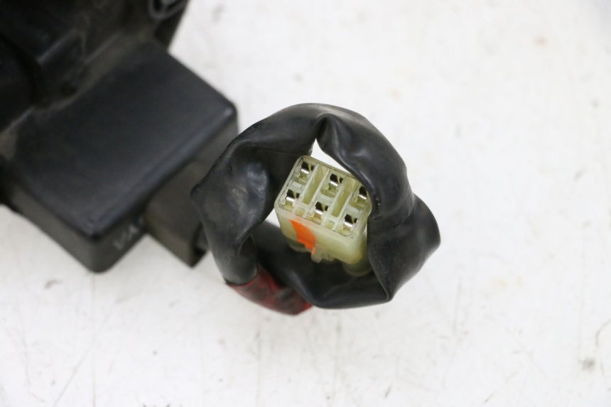 photo de TRANSPONDERANTENNE YAMAHA YP MAJESTY 400 (2004 - 2008) - Zoom op gebruiksstaat