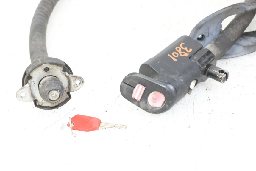 photo de DIEFSTALBEVEILIGING PEUGEOT SPEEDFIGHT 100 (1997 - 2007) - Zoom op gebruiksstaat