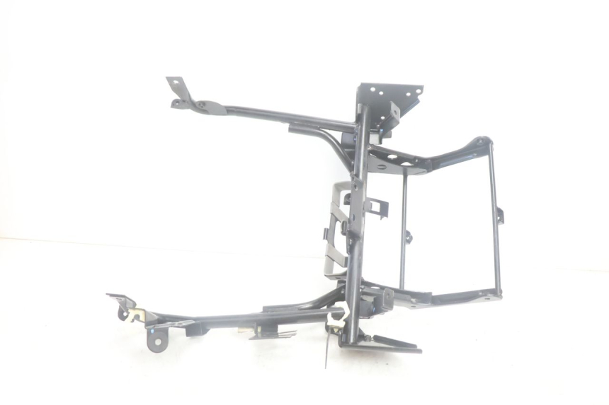 photo de VOORSTE SPINNEWEBFRAME SUZUKI BURGMAN EXECUTIVE ABS 650 (2006 - 2012) - Bevestigingspunten
