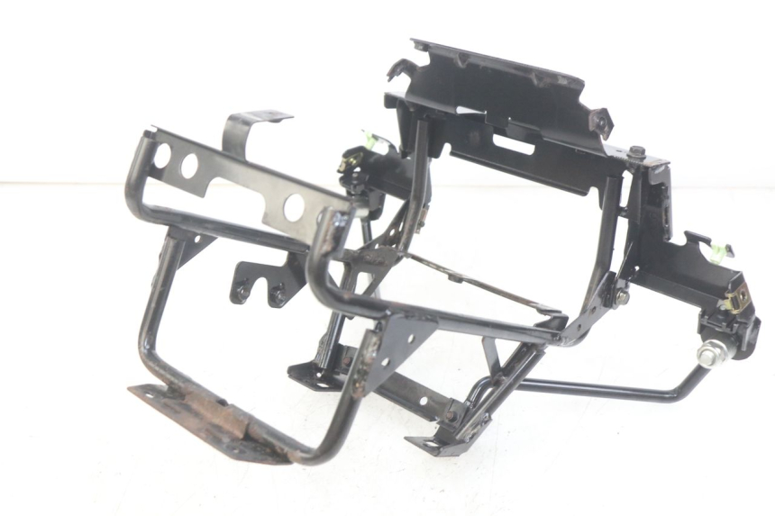 photo de VOORSTE SPINNEWEBFRAME PEUGEOT CITYSTAR AIR 125 (2014 - 2017) - Detail van het onderdeel