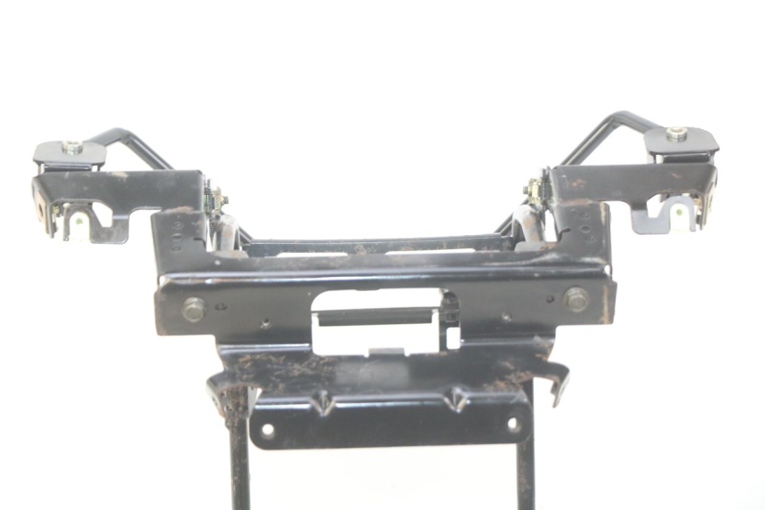 photo de VOORSTE SPINNEWEBFRAME PEUGEOT CITYSTAR AIR 125 (2014 - 2017) - Bevestigingspunten