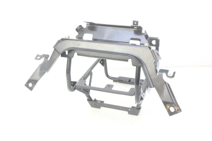 photo de VOORSTE SPINNEWEBFRAME PEUGEOT CITYSTAR 125 (2011 - 2017) - Andere kijkhoek