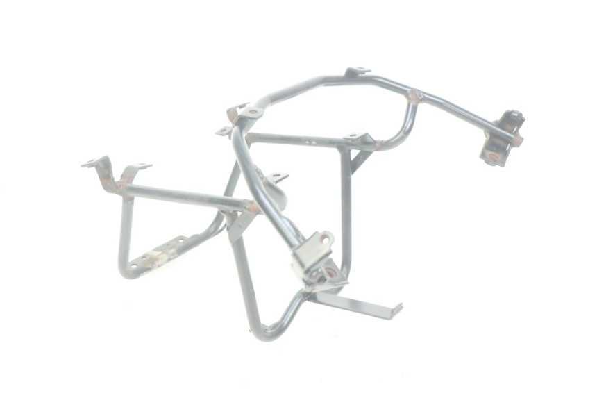 photo de VOORSTE SPINNEWEBFRAME PEUGEOT ELYSEO 125 (1999 - 2004) - Detail van het onderdeel