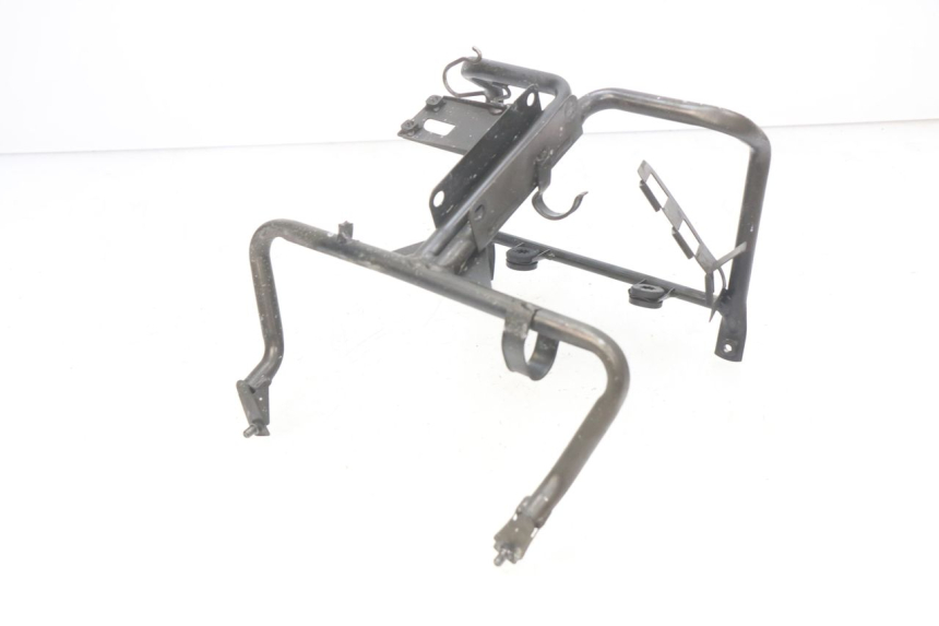 photo de VOORSTE SPINNEWEBFRAME HONDA FES PANTHEON 2T 125 (1998 - 2002) - Detail van het onderdeel