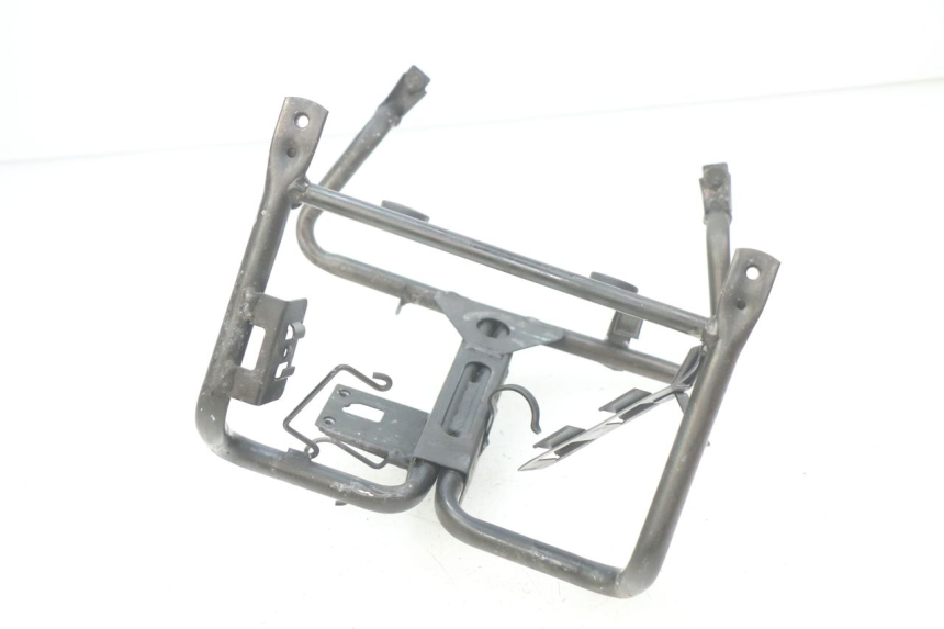 photo de VOORSTE SPINNEWEBFRAME HONDA FES PANTHEON 2T 125 (1998 - 2002) - Technische close-up