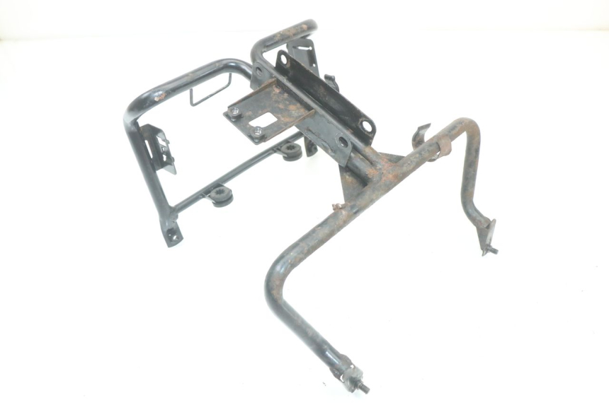 photo de VOORSTE SPINNEWEBFRAME HONDA FES PANTHEON 2T 125 (1998 - 2002) - Detail van het onderdeel