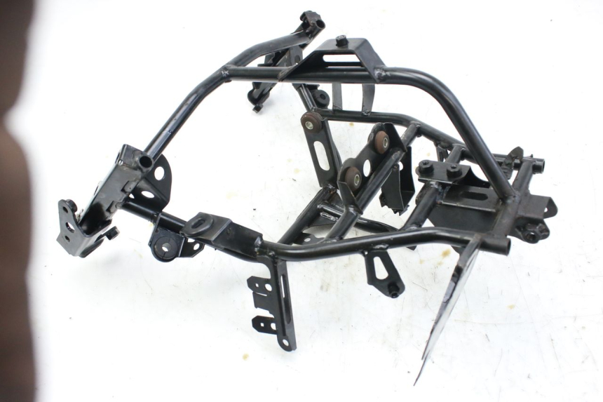 photo de VOORSTE SPINNEWEBFRAME HONDA FES S-WING SWING ABS 125 (2007 - 2015) - Andere kijkhoek