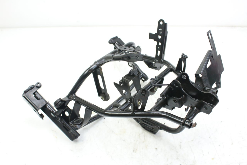 photo de VOORSTE SPINNEWEBFRAME HONDA FES S-WING SWING ABS 125 (2007 - 2015) - Bevestigingspunten