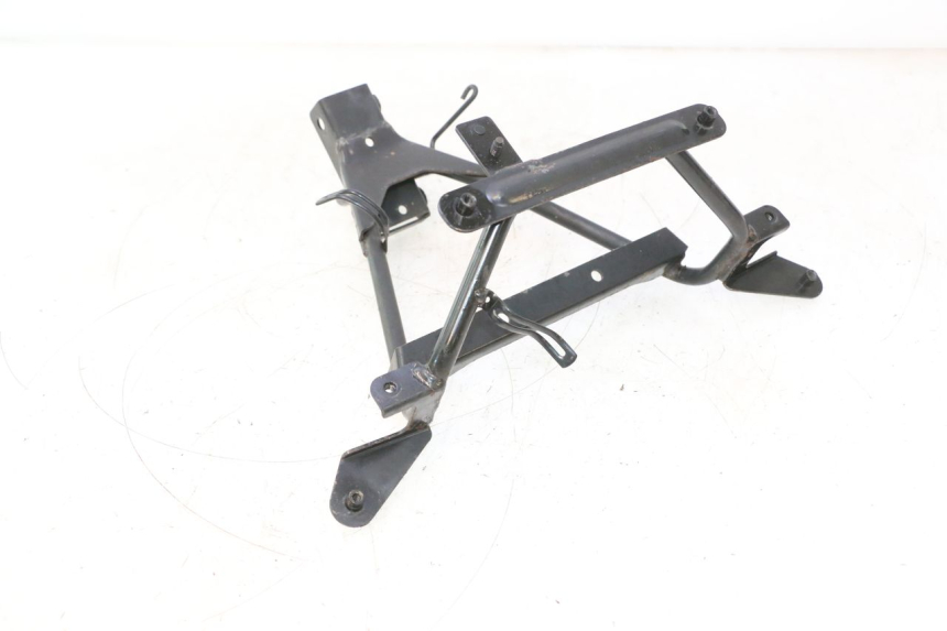 photo de VOORSTE SPINNEWEBFRAME DAELIM S2 125 (2006 - 2007) - Bevestigingspunten