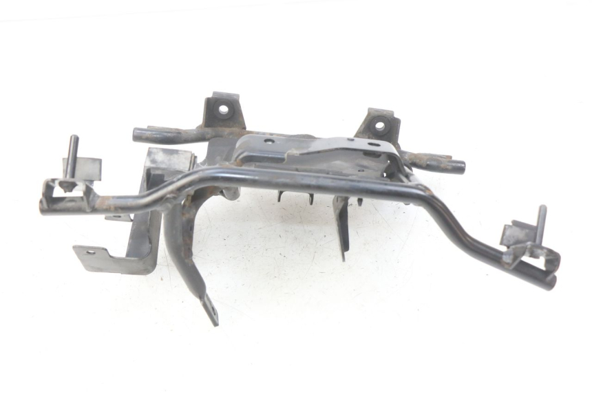 photo de VOORSTE SPINFRAME SUZUKI SIXTEEN 125 (2008 - 2010) - Zoom op gebruiksstaat