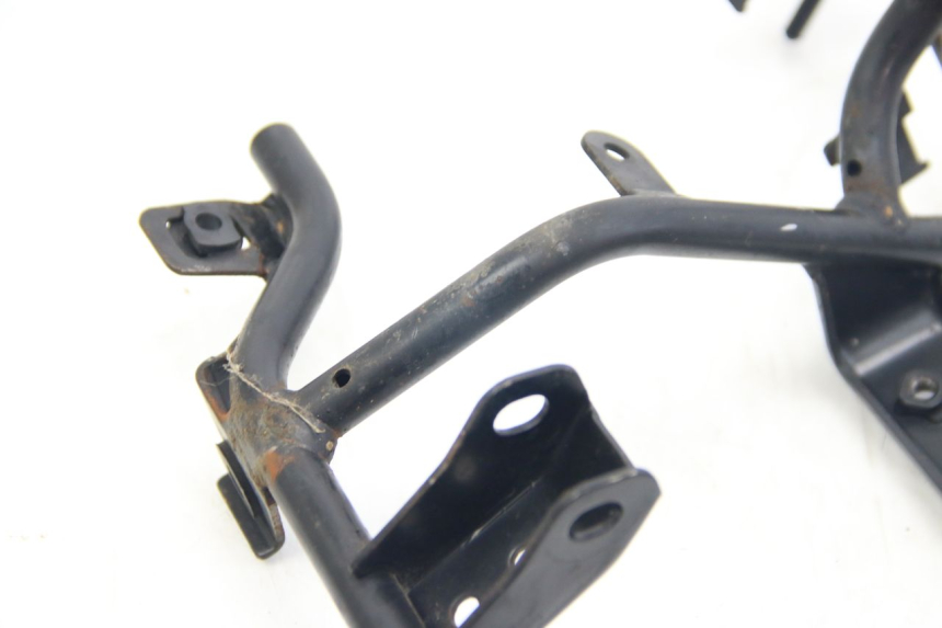 photo de VOORSTE SPINFRAME SUZUKI SIXTEEN 125 (2008 - 2010) - Overzicht