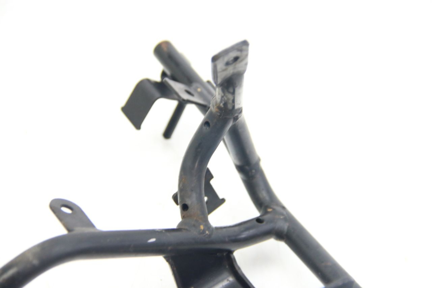 photo de VOORSTE SPINFRAME SUZUKI SIXTEEN 125 (2008 - 2010) - Bevestigingspunten