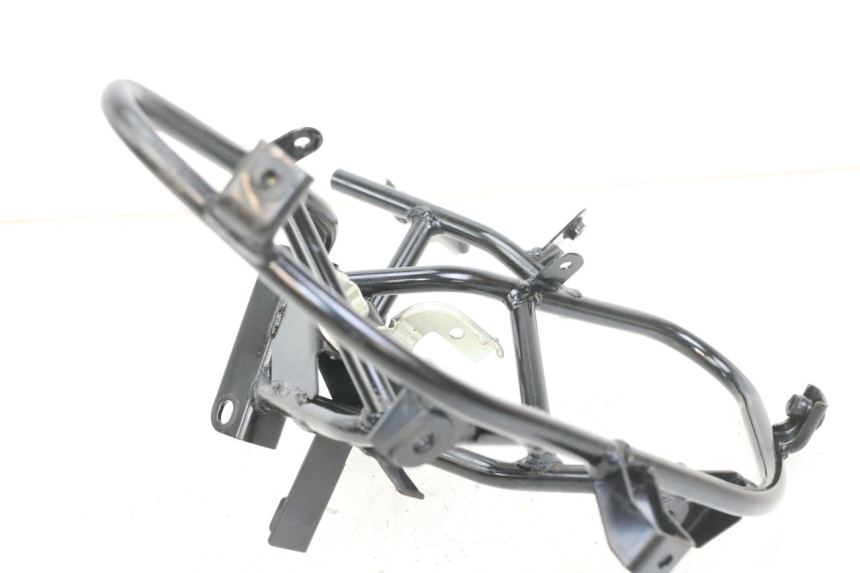 photo de VOORSTE SPINNEWEBFRAME SUZUKI BURGMAN 125 (2018 - 2021) - Zoom op gebruiksstaat