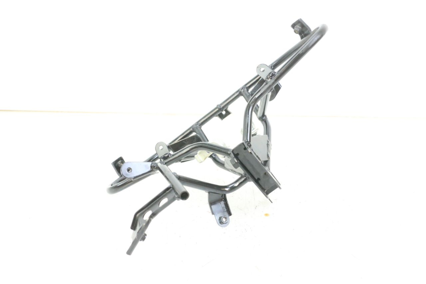 photo de VOORSTE SPINNEWEBFRAME SUZUKI BURGMAN 125 (2018 - 2021) - Andere kijkhoek