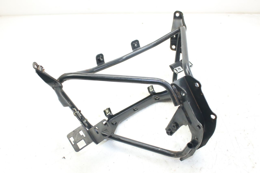 photo de VOORSTE SPINNEWEBFRAME PIAGGIO X9 EVOLUTION 125 (2003 - 2007) - Bevestigingspunten