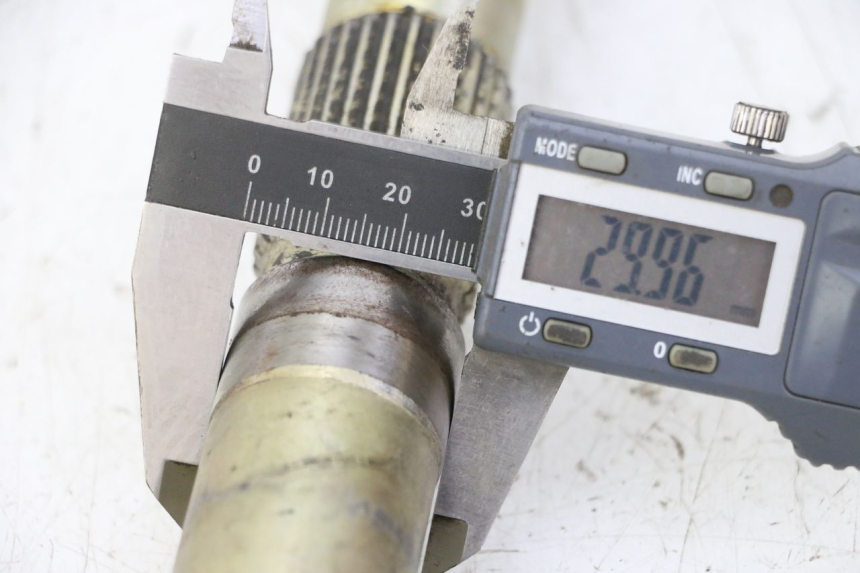 photo de AANDRIJFWELLEST HYTRACK S 150 (2003 - 2011) - Detail van het onderdeel