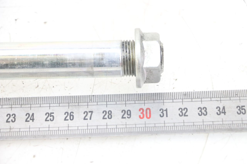 photo de ZWAARTPUNTAS ACHTERBRUG KAWASAKI ER-6 ER6 N 650 (2012 - 2016) - Detail van het onderdeel