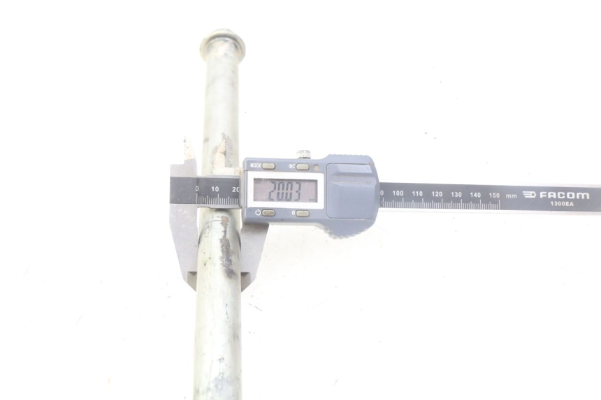 photo de ZWAARTPUNTAS ACHTERBRUG SUZUKI GSF S BANDIT 600 (2000 - 2004) - Detail van het onderdeel