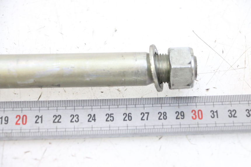 photo de AS SCHOMMELARM SUZUKI GSR 750 (2011 - 2017) - Zoom op gebruiksstaat