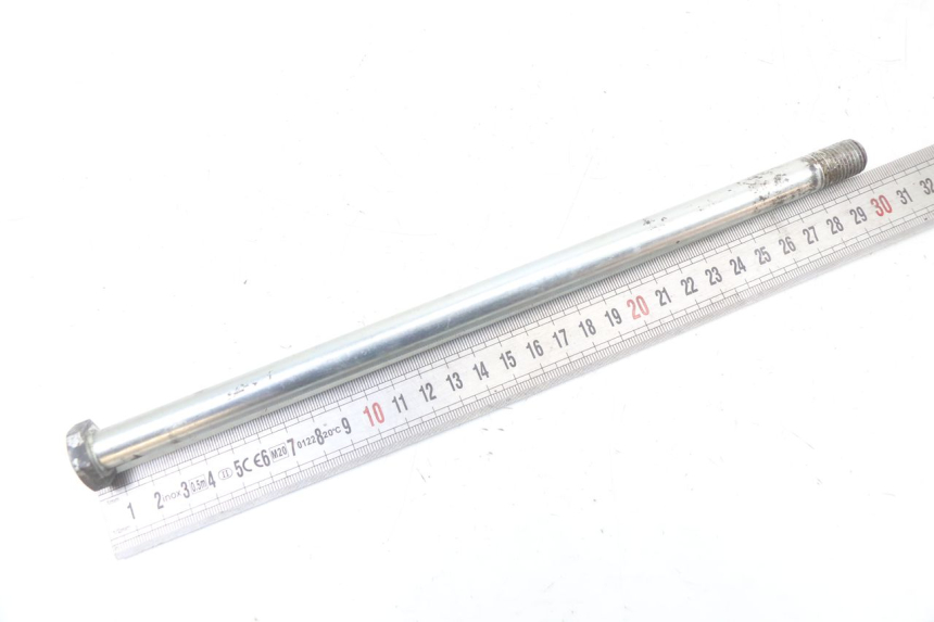 photo de ZWAARTPUNTAS ACHTERBRUG SUZUKI GSX E 250 (1982 - 1983) - Detail van het onderdeel