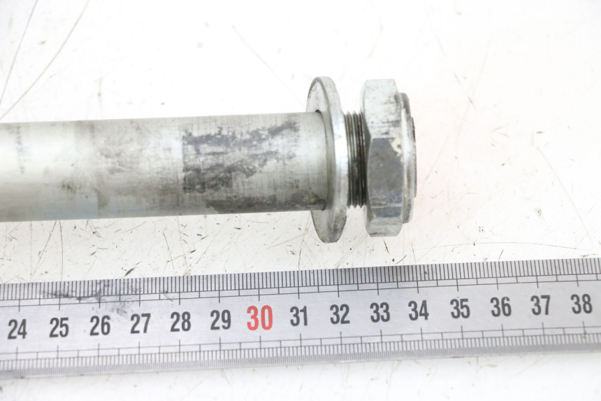 photo de ZWAARTPUNTAS ACHTERBRUG SUZUKI GSXR GSX-R 1000 (2003 - 2004) - Detail van het onderdeel