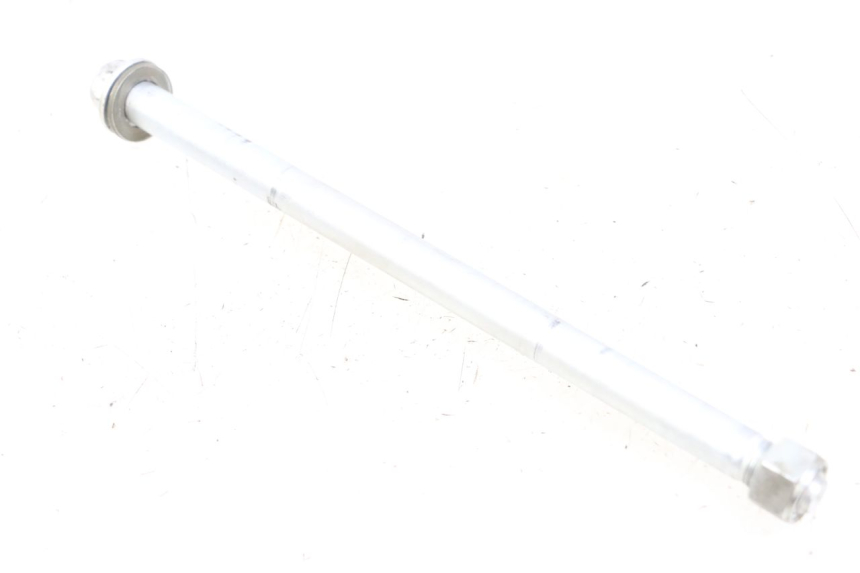 photo de ZWAARTPUNTAS ACHTERBRUG SUZUKI GZ MARAUDER 125 (1998 - 2004) - Hoofdaanzicht