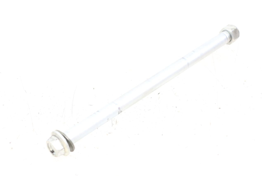 photo de ZWAARTPUNTAS ACHTERBRUG SUZUKI GZ MARAUDER 125 (1998 - 2004) - Technische close-up