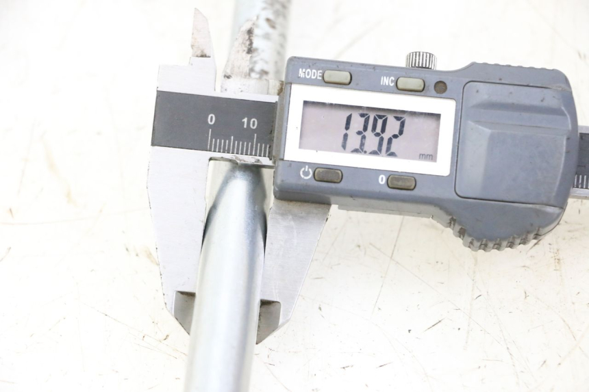photo de ZWAARTPUNTAS ACHTERBRUG KIDEN KD125-G 125 (2018 - 2022) - Detail van het onderdeel