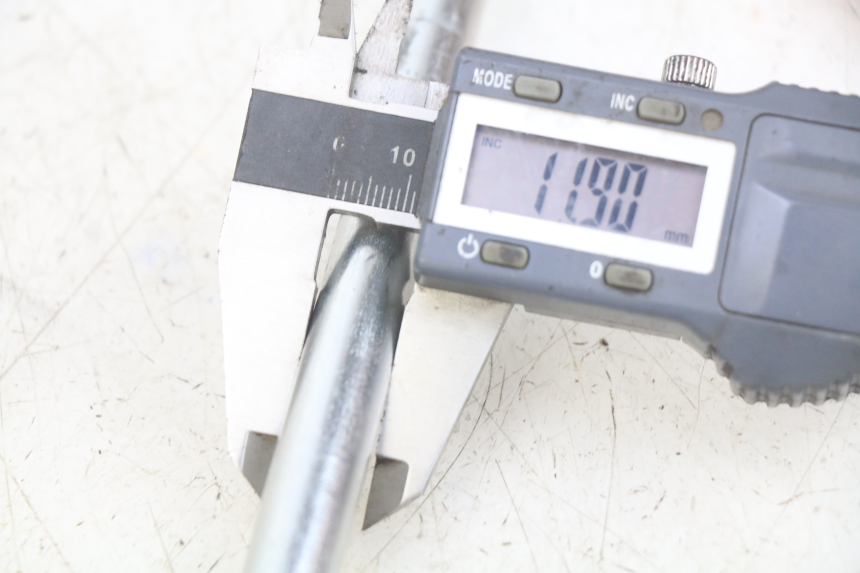 photo de AS SCHOMMELARMAS YAMAHA MT ABS 125 (2014 - 2018) - Zoom op gebruiksstaat