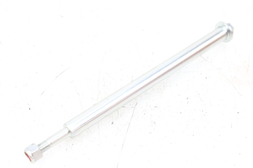 photo de ZWAARTPUNTAS ACHTERBRUG ROYAL ENFIELD SCRAM 411 (2022 - 2024) - Hoofdaanzicht