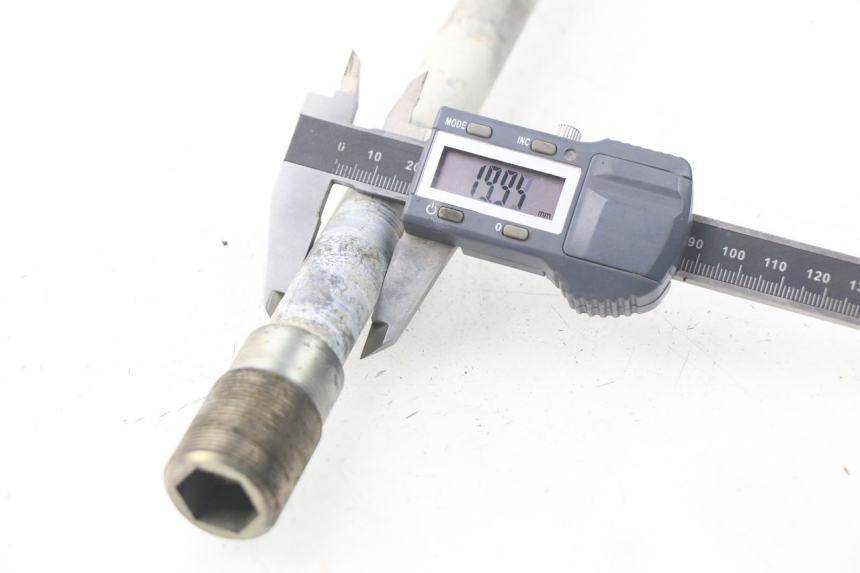 photo de ZWAARTPUNTAS ACHTERBRUG BMW S RR ABS S1000RR 1000 (2009 - 2011) - Andere kijkhoek