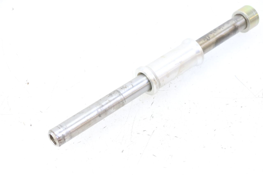 photo de ZWAARTPUNTAS ACHTERBRUG TRIUMPH SPRINT 900 (1995 - 1998) - Detail van het onderdeel