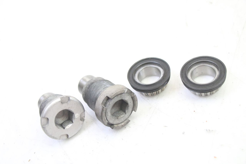 photo de ZWAARTPUNTAS ACHTERBRUG HONDA ST PAN EUROPEAN 1300 (2002 - 2013) - Hoofdaanzicht