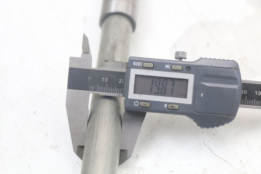 photo de AS SCHOMMELARM SUZUKI SV N 650 (1999 - 2002) - Technische close-up