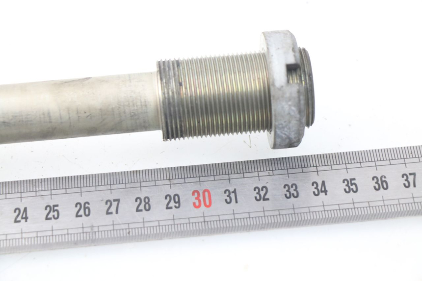 photo de ZWAARTPUNTAS ACHTERBRUG SUZUKI SV S ABS 650 (2003 - 2009) - Detail van het onderdeel