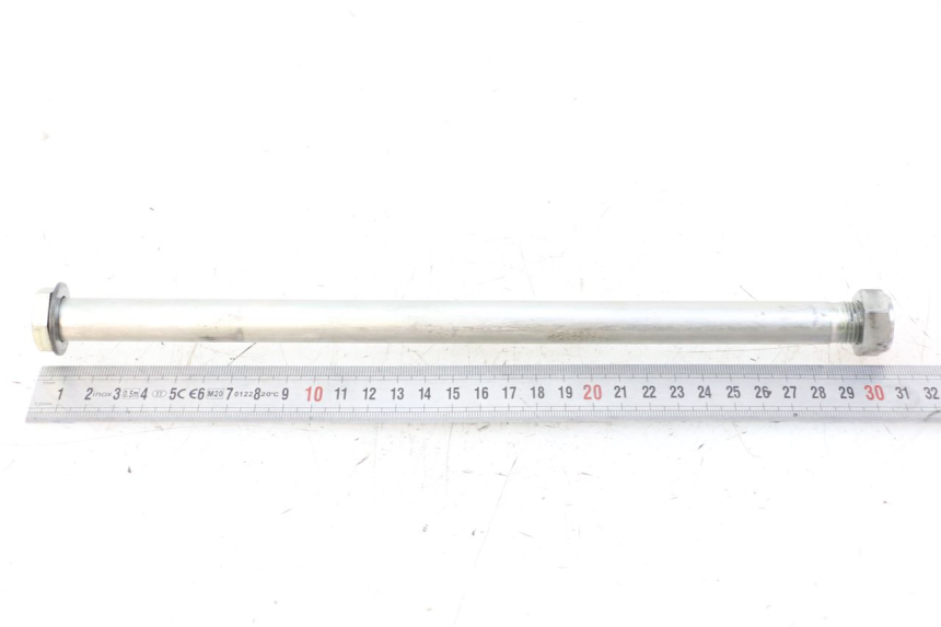 photo de ZWAARTPUNTAS ACHTERBRUG YAMAHA TRACER 7 700 (2020 - 2024) - Andere kijkhoek