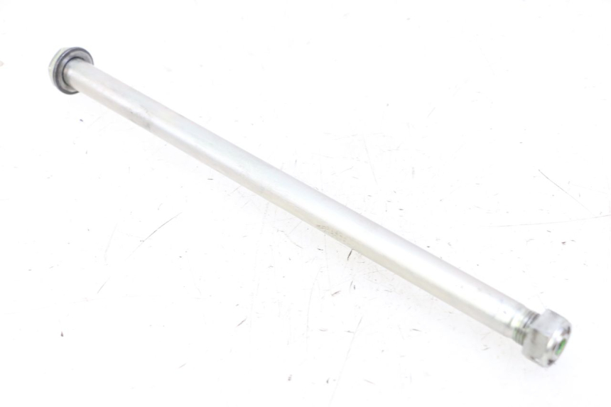 photo de ZWAARTPUNTAS ACHTERBRUG YAMAHA TRACER 7 700 (2020 - 2024) - Technische close-up