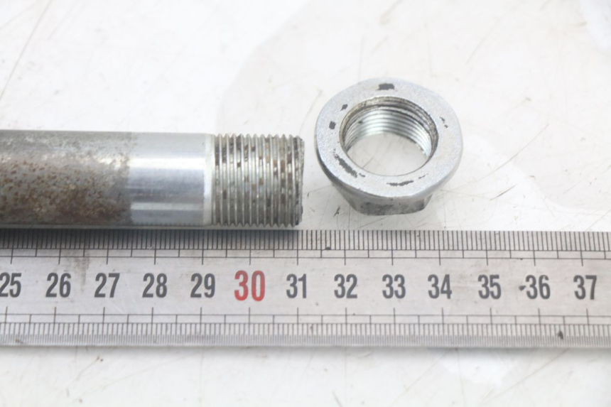 photo de ZWAARTPUNTAS ACHTERBRUG KAWASAKI VERSYS ABS 650 (2015 - 2018) - Zoom op gebruiksstaat