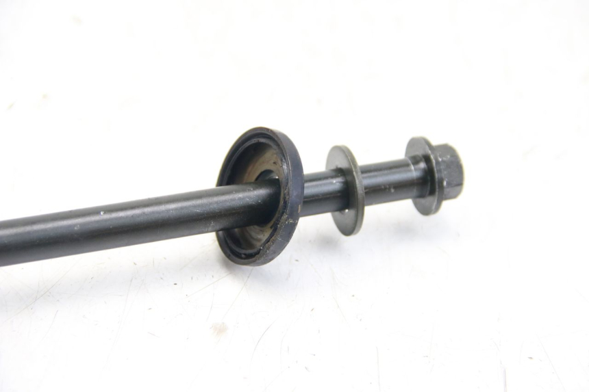 photo de ZWAARTPUNTAS ACHTERBRUG SYM WOLF SB 125 (2011 - 2018) - Andere kijkhoek