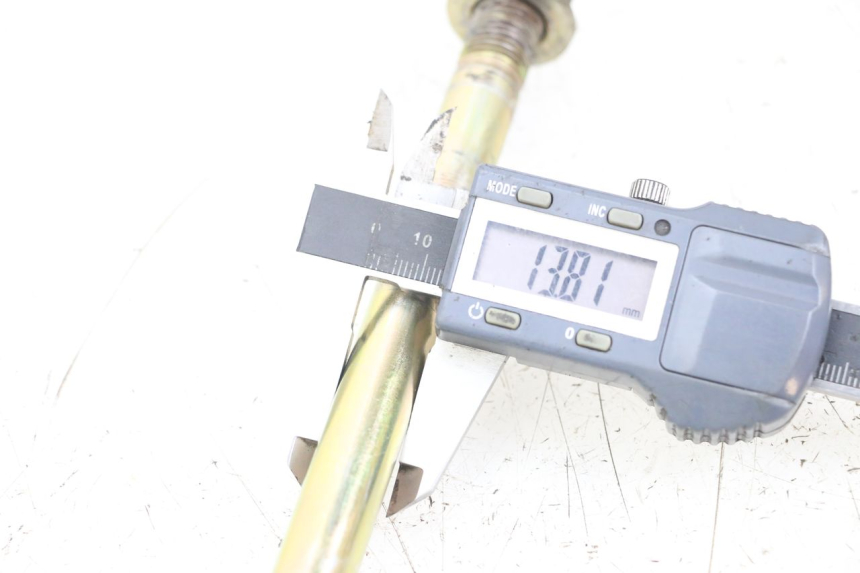 photo de ZWAARTPUNTAS ACHTERBRUG SYM XS 125 (2007 - 2016) - Detail van het onderdeel