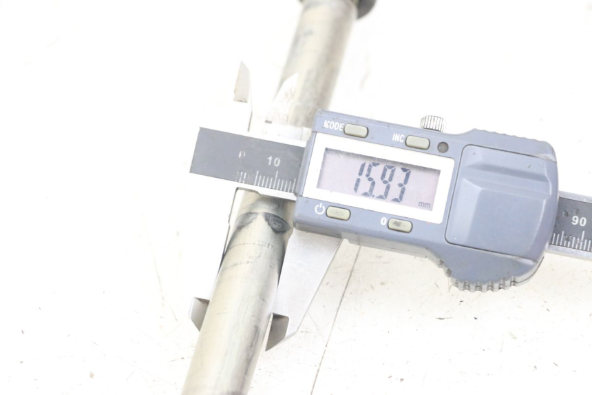 photo de ZWAARTPUNTAS ACHTERBRUG YAMAHA XT X 660 (2004 - 2016) - Detail van het onderdeel