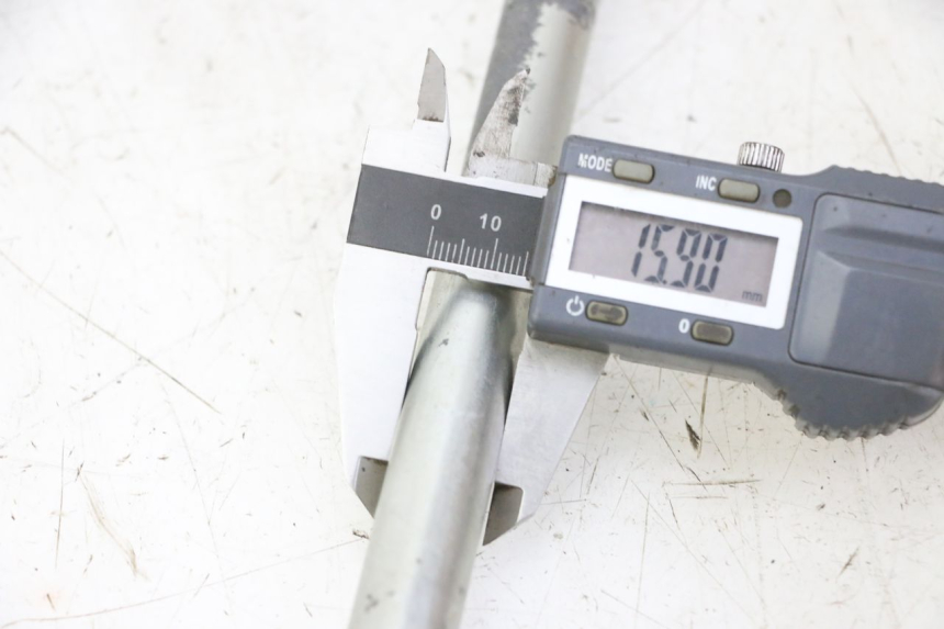 photo de ZWAARTPUNTAS ACHTERBRUG YAMAHA YFM R RAPTOR 250 (2008 - 2014) - Detail van het onderdeel