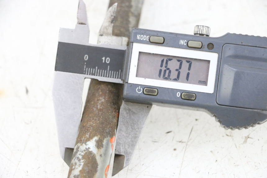 photo de ZWAARTPUNTAS ACHTERBRUG YAMAHA YFM R RAPTOR 250 (2008 - 2014) - Detail van het onderdeel