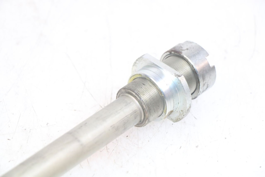 photo de ZWAARTPUNTAS ACHTERBRUG KAWASAKI Z 750 (2007 - 2013) - Bevestigingspunten