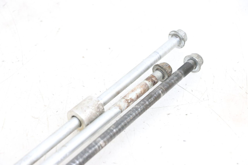 photo de MOTORAAS SUZUKI BURGMAN 650 (2013 - 2020) - Bevestigingspunten